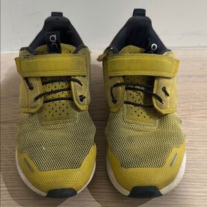 ON kids Yellow Athletic Sneakers
